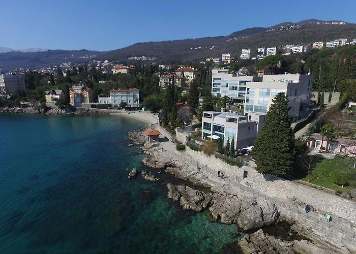 Villa Arentz Residence - Sea Side View Apartments